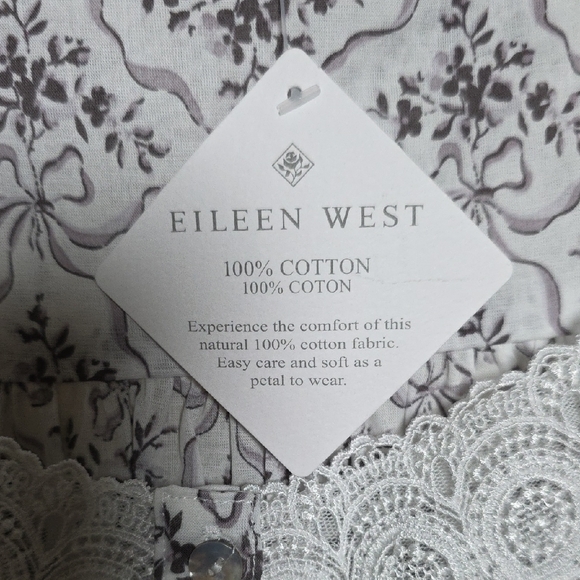 Eileen West Gray and White Nightgown with Floral Bow Design. - Picture 5 of 6